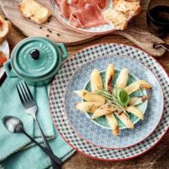 Auslauf 🌟 BUTLERS C'EST SI BON Mini-Auflaufform Rund 190ml ⭐ -BUTLERS Store unnamed file 1750