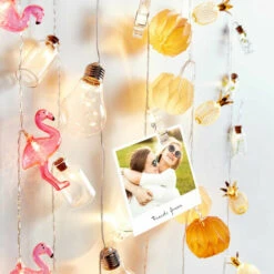 Rabatt ❤️ BUTLERS MIAMI LED-Lichterkette Ananas 10 Lichter Mit USB-Batteriefach 🛒 11 Rabatt ❤️ BUTLERS MIAMI LED-Lichterkette Ananas 10 Lichter Mit USB-Batteriefach 🛒 -BUTLERS Store unnamed file 2231