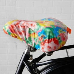 Neu 😀 BUTLERS BIKE CAP Sattelüberzug Stitch Flowers ❤️ 12 Neu 😀 BUTLERS BIKE CAP Sattelüberzug Stitch Flowers ❤️ -BUTLERS Store unnamed file 2746